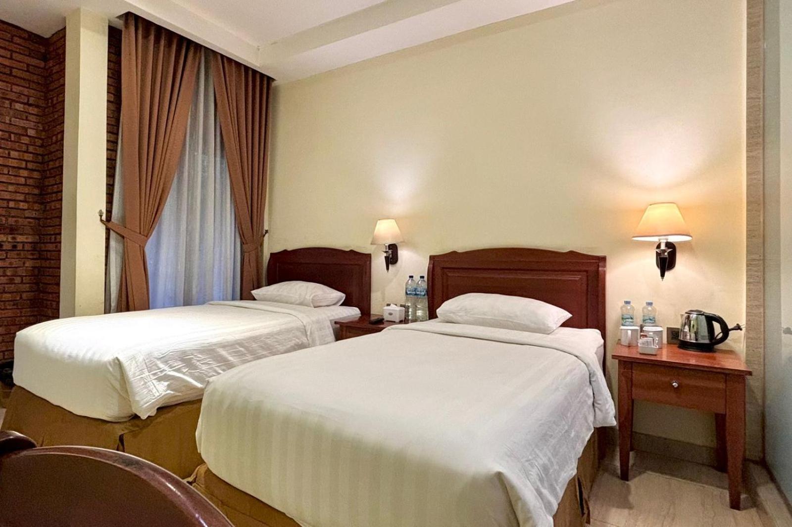 Thong'S Inn Hotel Kualanamu ميدان المظهر الخارجي الصورة