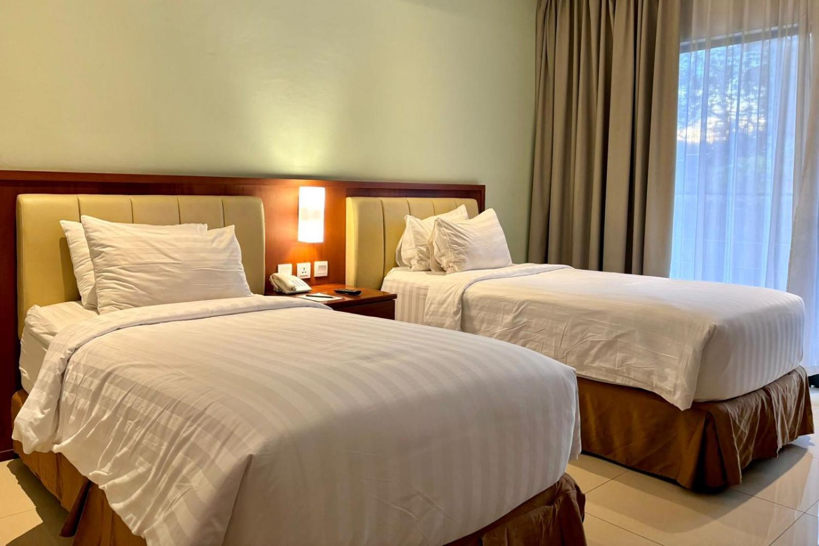 Thong'S Inn Hotel Kualanamu ميدان المظهر الخارجي الصورة